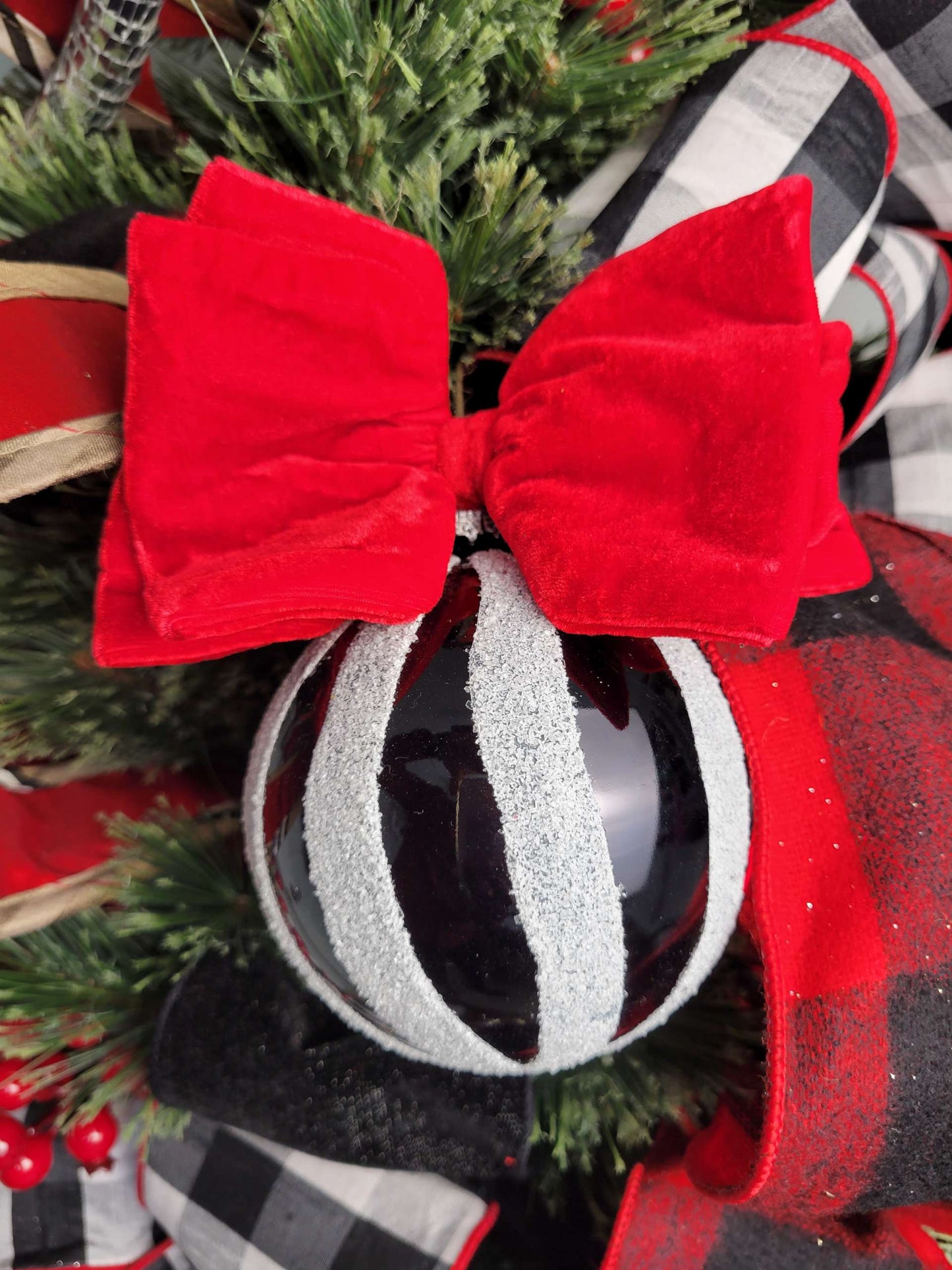 Large Velvet Clip Bow