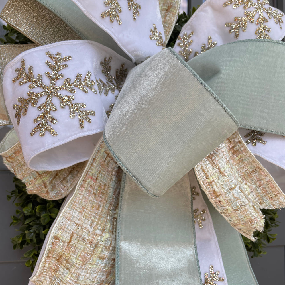 
                      
                        Coco Snowflakes - Designer Ribbon Bow
                      
                    