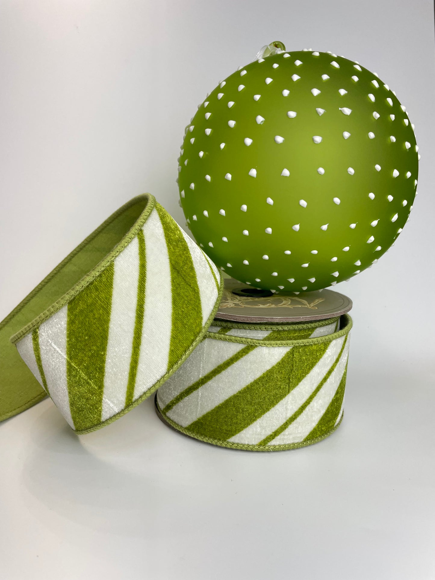 6" POLKA-DOT BALL ORNAMENT